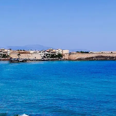 Chrysa's House In Front Of The Sea Апартаменты *